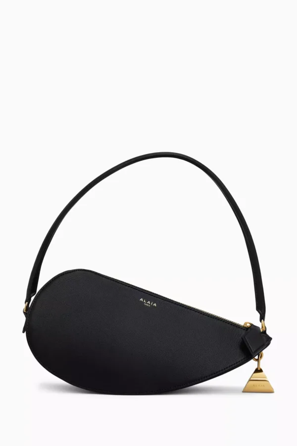 Le Demi-Coeur Shoulder Bag in Leather - Black