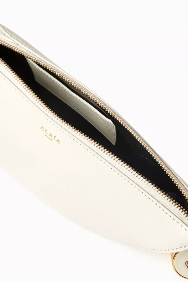 Le Demi-Coeur Shoulder Bag in Leather - White - Image 4